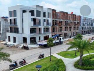 Nhà cần bán gần chợ Visp2 A
