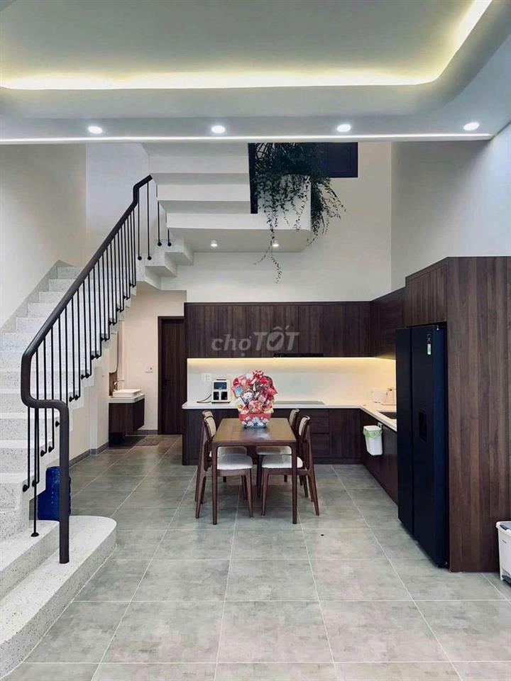 Chủ kẹt tiền cần bán căn nhà ngay vòng xơy Cổng Xanh giá 1tỷ850