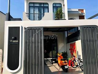 Chính chủ cần bán nhà ngay khu công nghiệp Nam Tân Uyên