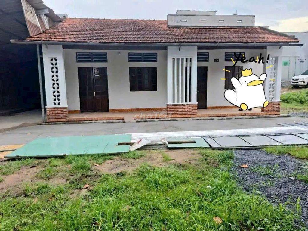 Cần sang ngay nhà vườn 1000m2 ,có thổ cư ở Bình Phước cũ,giá 355 triệu