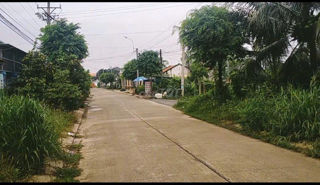 Mặt tiền Trần Văn Nghĩa Full thổ Tạo dòng tiền