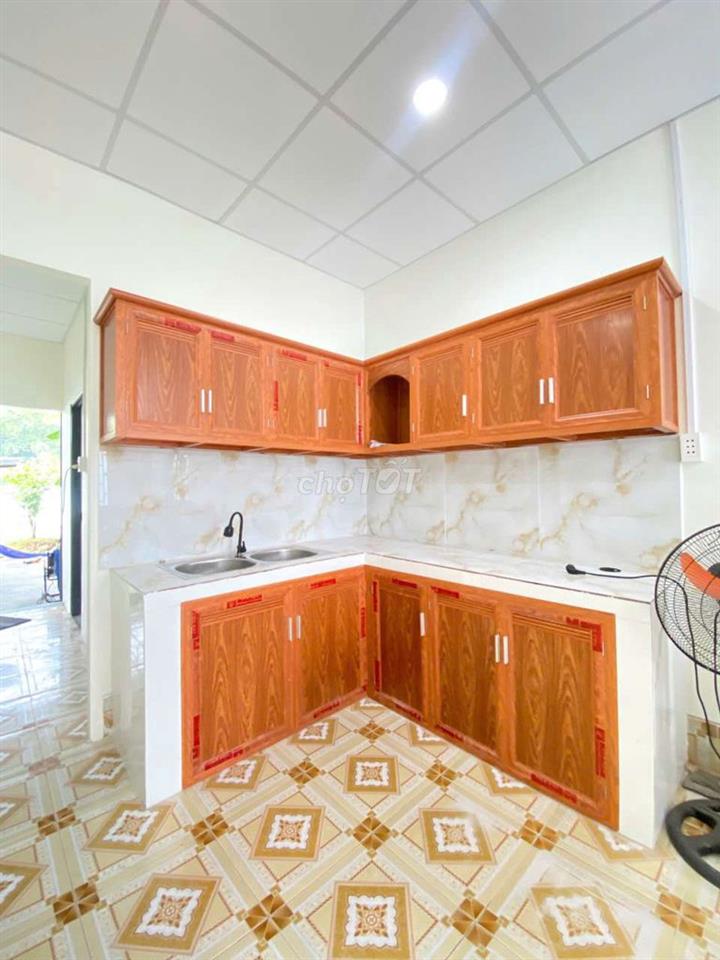 Nhà vườn ngay chợ Khánh Hậu