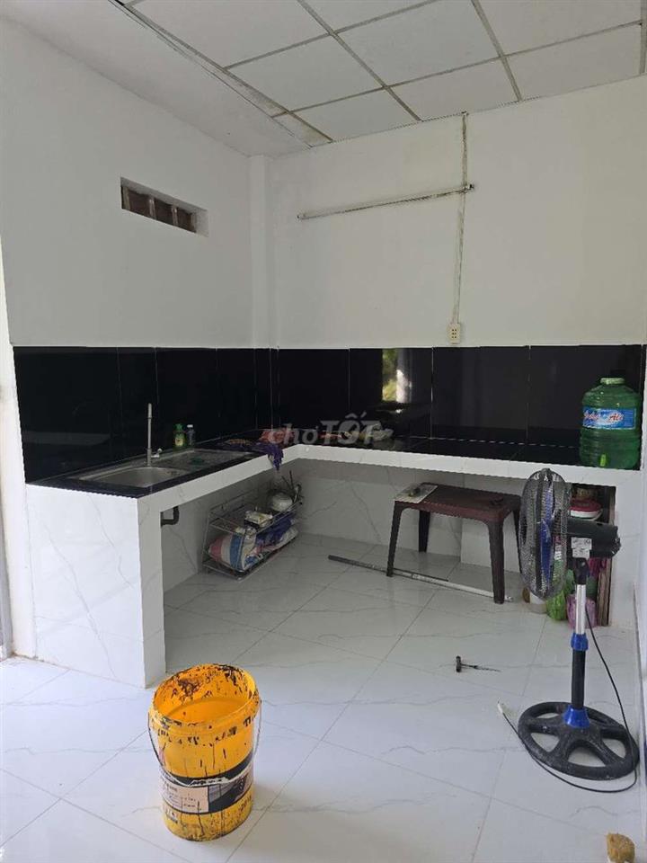 nhà trệt 2 phòng ngủ