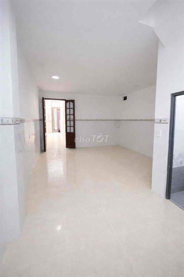 Phạm Văn Bạch - 68M2 - 2 Tầng - Sát mặt tiền - cho thuê 7tr/tháng