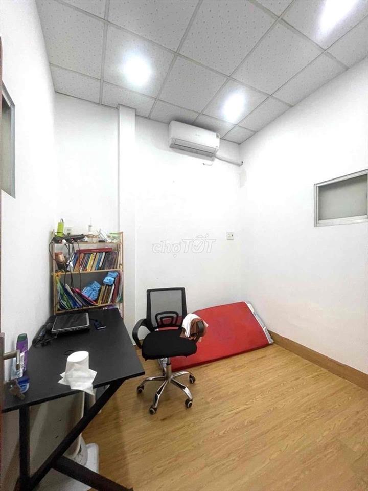 Phạm Văn Bạch - 68M2 - 2 Tầng - Sát mặt tiền - cho thuê 7tr/tháng