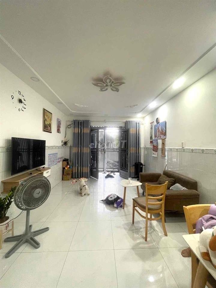 Phạm Văn Bạch - 68M2 - 2 Tầng - Sát mặt tiền - cho thuê 7tr/tháng