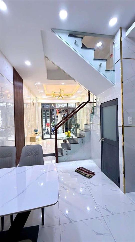 Nhà 2 tầng - Chiến lược (bình tân) - Hẻm ô tô - DT 48m2 - Giá 4tỷ.
