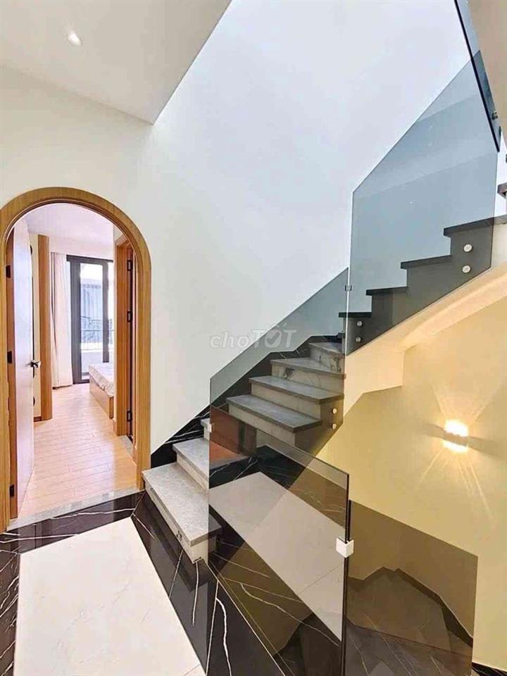 Nhà 3 tầng, Nguyễn Thị Tú (bình tân) hẻm ô tô, DT 79m2, Giá 5 tỷ,