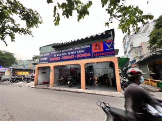 Nhà kinh doanh
