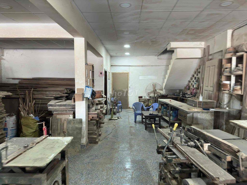 Mặt tiền kinh doanh