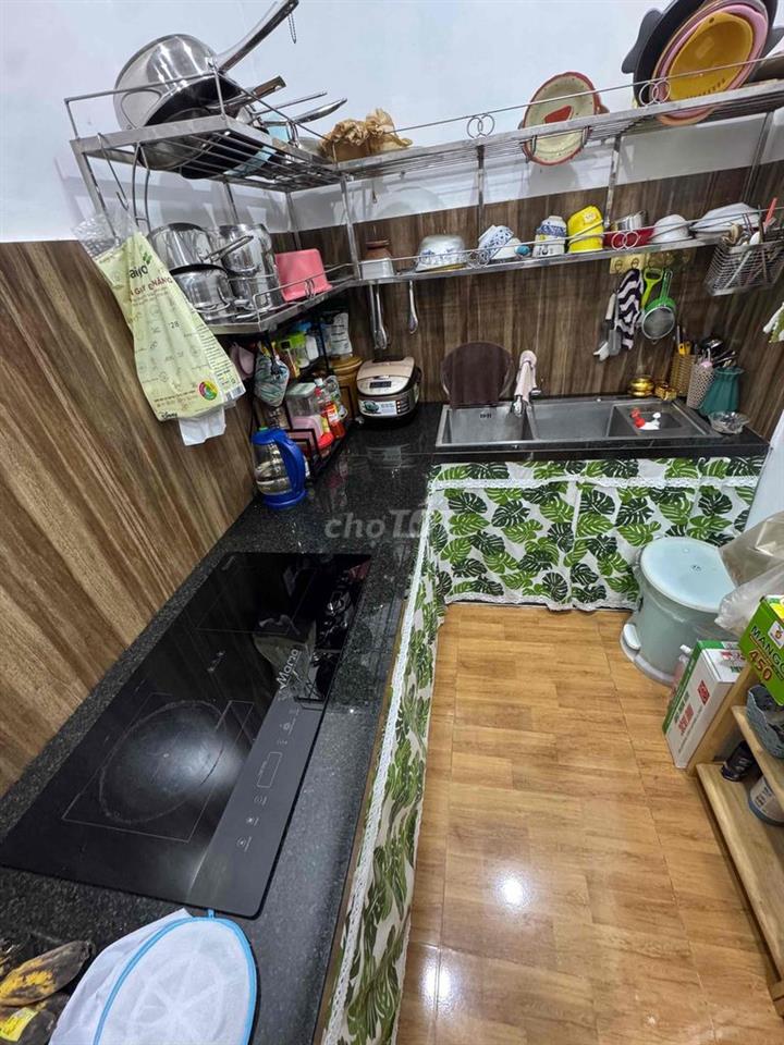 cho thuê nhà sân vườn oto ngủ trong nhà
