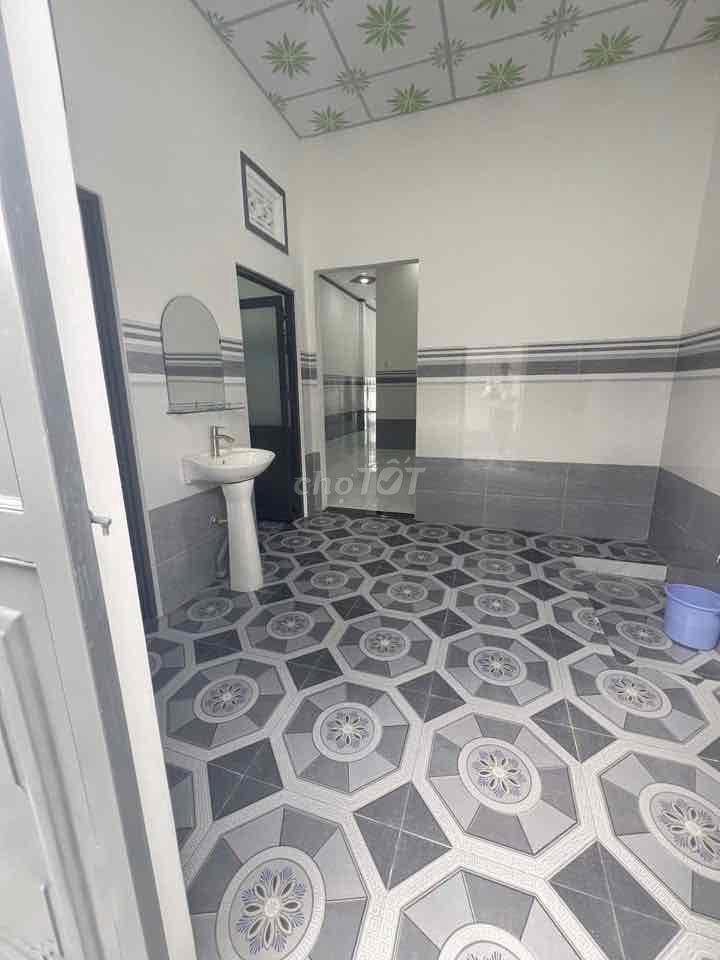 cần bán nhà chính chũ đả hoàng công