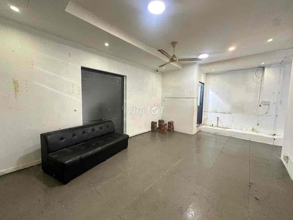 MBKD đối diện vincom ngay góc 2MT sầm uất KDC Nam Long