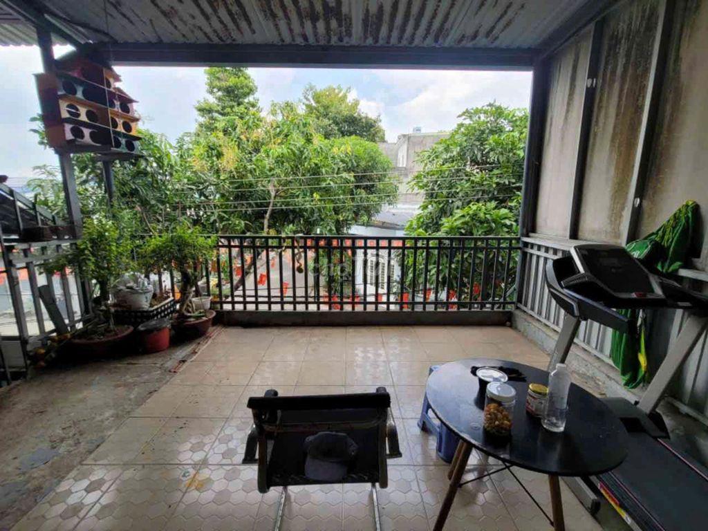 KHÔNG LỖI , KHÔNG QUY HOẠCH - DTT 160m2, 5,6 TỶ ,XE HƠI, LÊ HỒNG PHONG