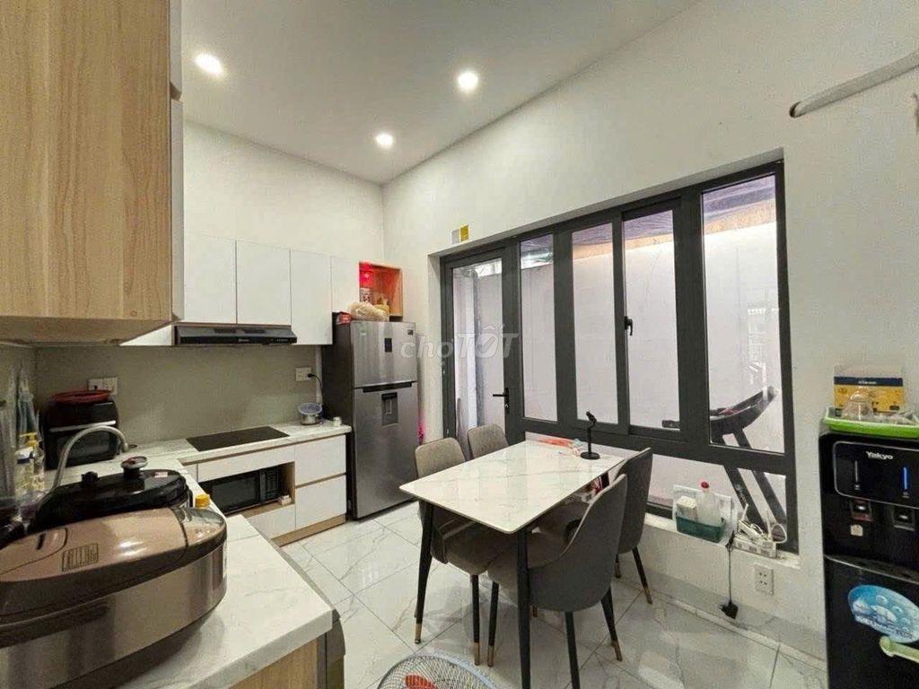 KHÔNG LỖI , KHÔNG QUY HOẠCH - DTT 160m2, 5,6 TỶ ,XE HƠI, LÊ HỒNG PHONG
