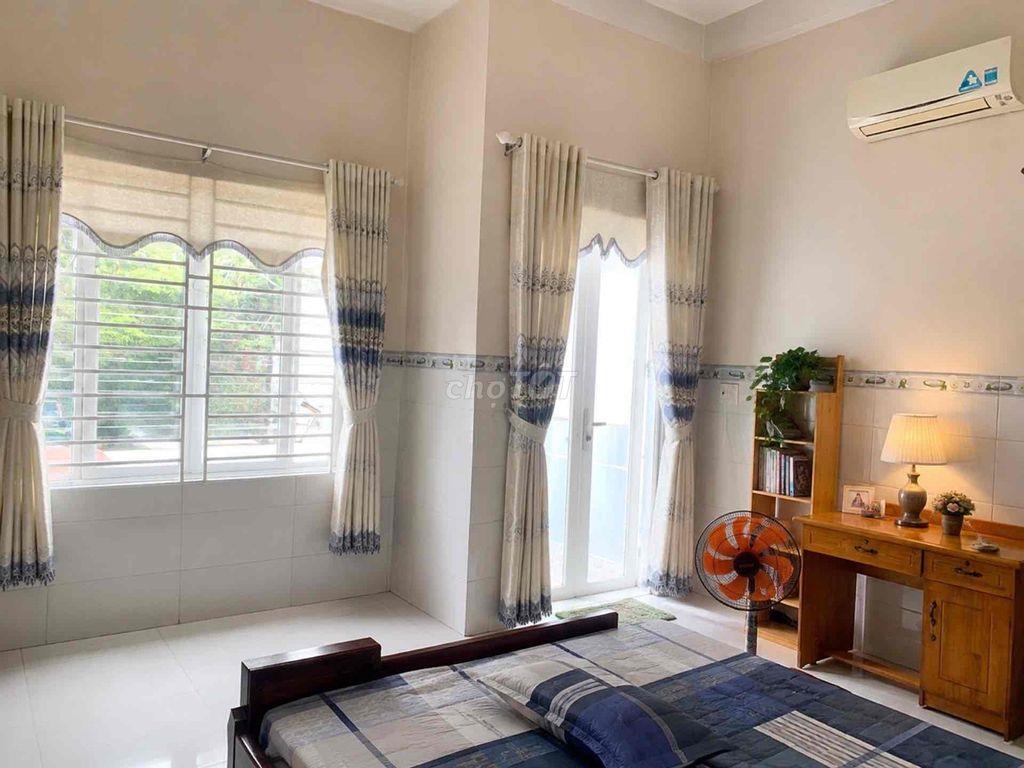 MẶT TIỀN KINH DOANH - NGUYỄN THỊ MINH KHAI - ĐƯỜNG 22m