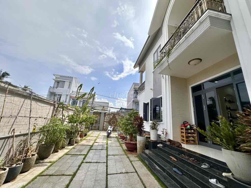 BIỆT THỰ SÂN VƯỜN 375M² SÁT THỦ ĐỨC - VEIW SÔNG SG