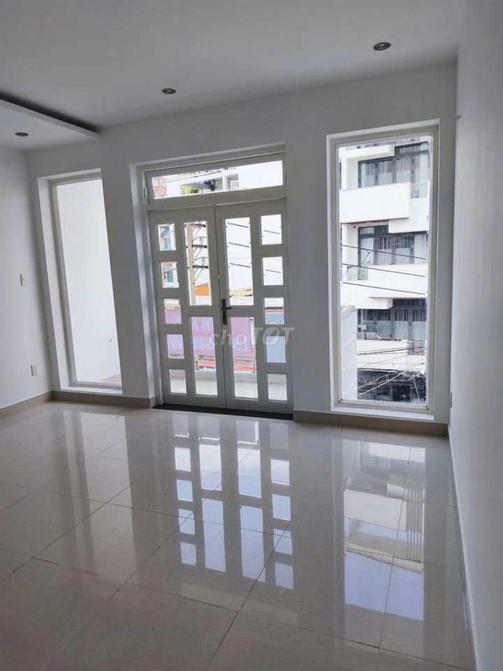 BÁN NHÀ MẶT TIỀN CÓ MẶT BẰNG KINH DOANH