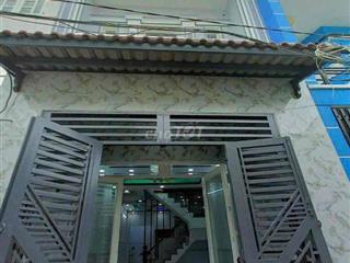 Cần bán nhà gần siêu thị Pacmall Q8