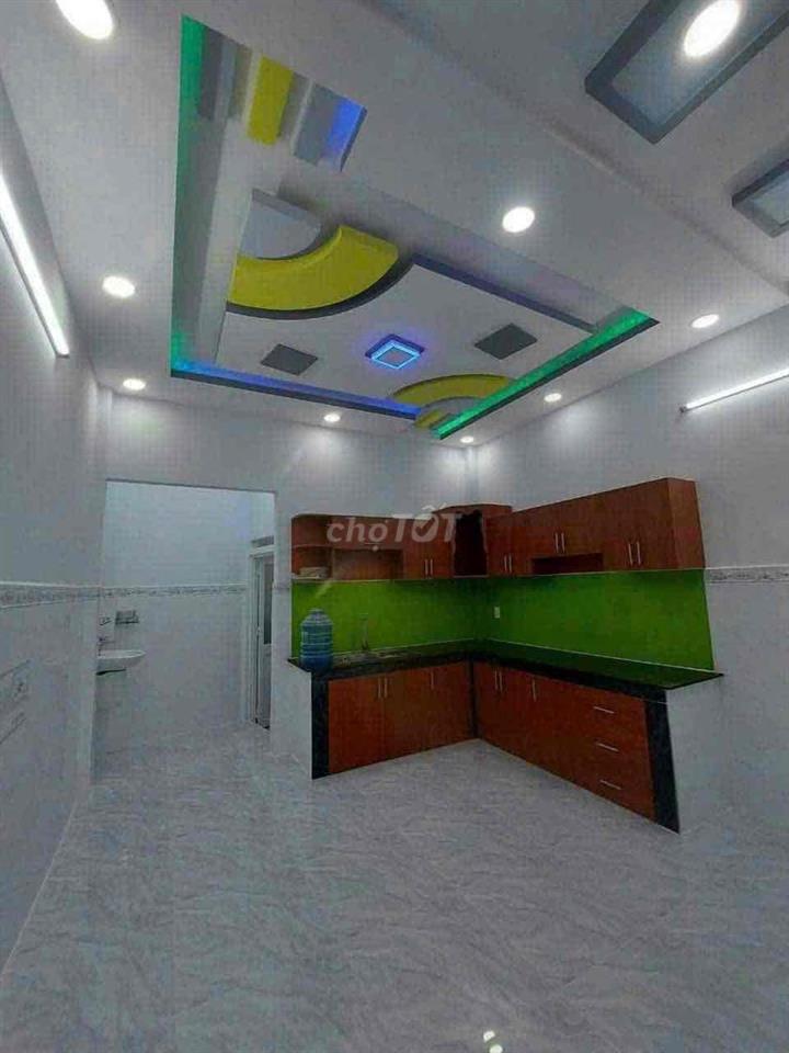 Cần bán nhà gần siêu thị Pacmall Q8