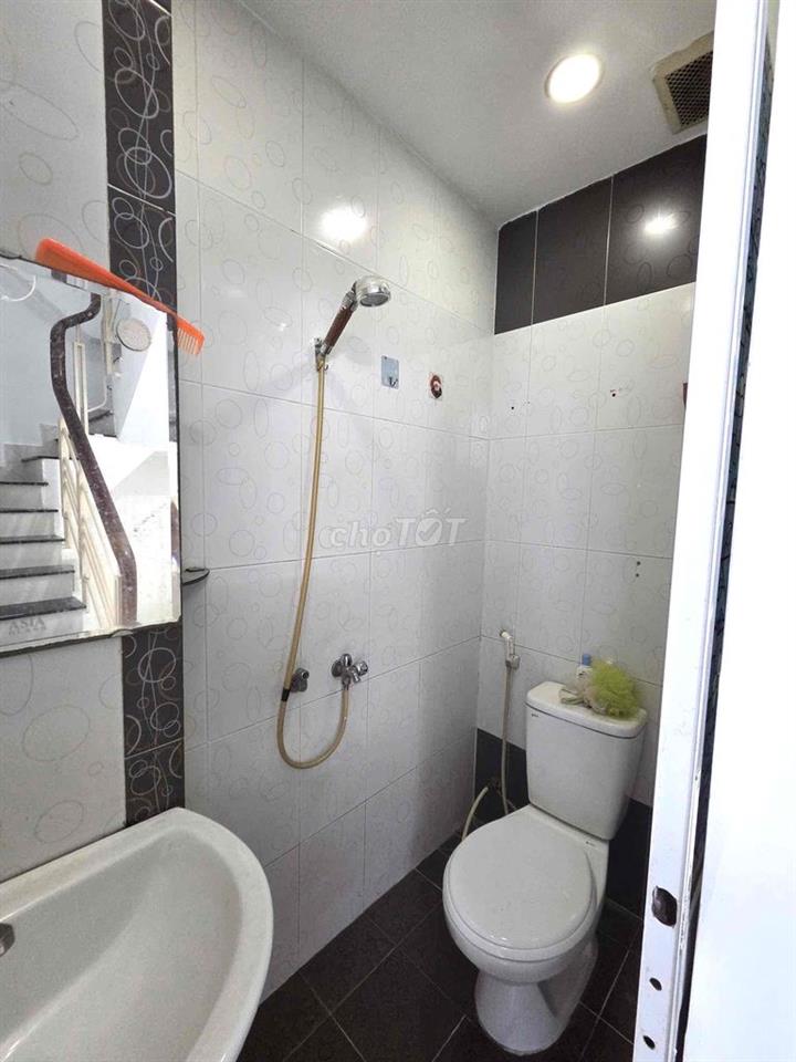 NHÀ CHO THUÊ NGUYÊN CĂN QUẬN 8
