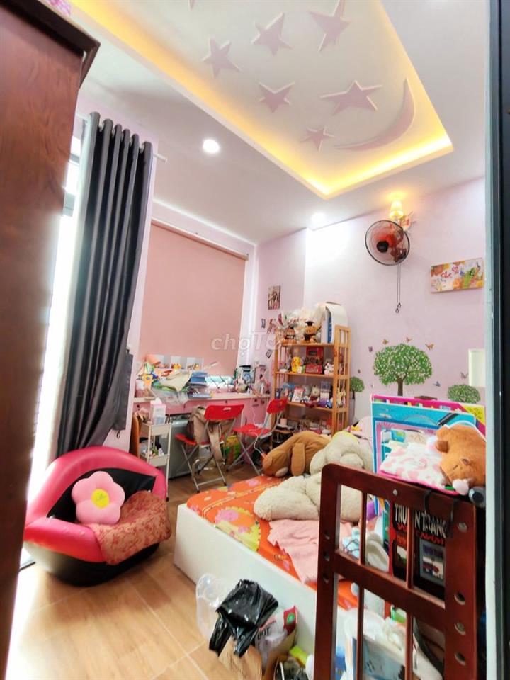 Bán nhà hẻm xe hơi 1 trệt 2 Lầu. Sân thượng giá chỉ 4.15 tỷ