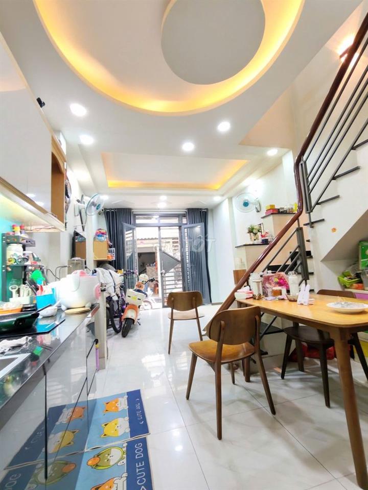 Bán nhà hẻm xe hơi 1 trệt 2 Lầu. Sân thượng giá chỉ 4.15 tỷ