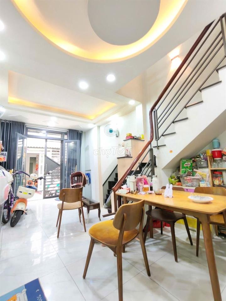 Bán nhà hẻm xe hơi 1 trệt 2 Lầu. Sân thượng giá chỉ 4.15 tỷ