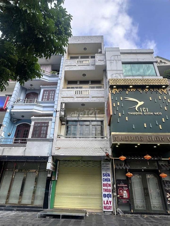 Mặt Tiền Kinh Doanh - Đường [3 tháng 2 ] 1 Trệt 2 lầu 4 Phòng ngủ