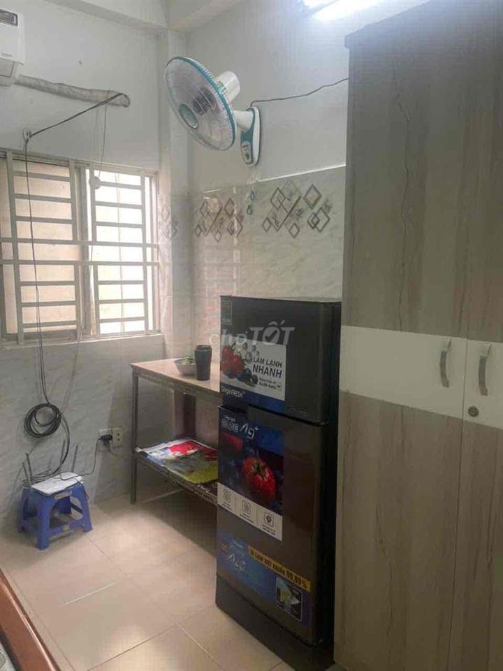 Cho thuê phòng có gác, nội thất đầy đủ ở Phú Nhuận