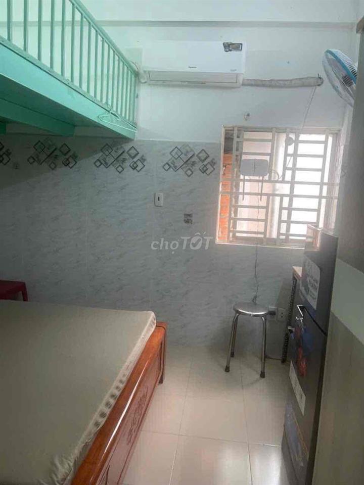 Phòng có gác đầy đủ nội thất Phú Nhuận