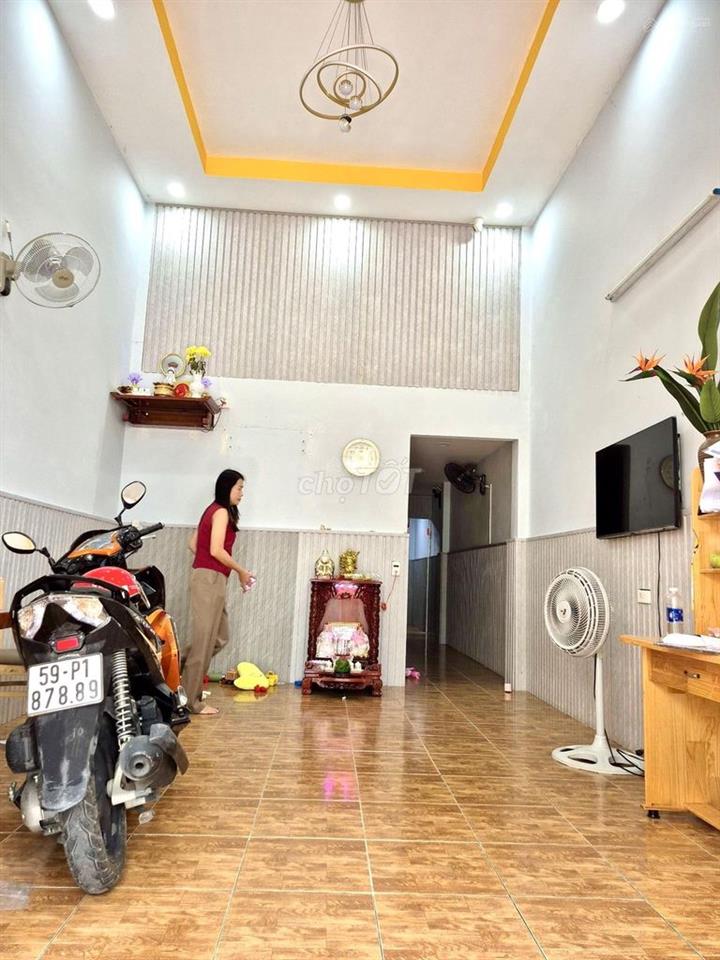 Cho thuê nhà riêng tại 14/5 Đô Đốc Chấn, Tân Sơn Nhì, 10 triệu, 70 m2