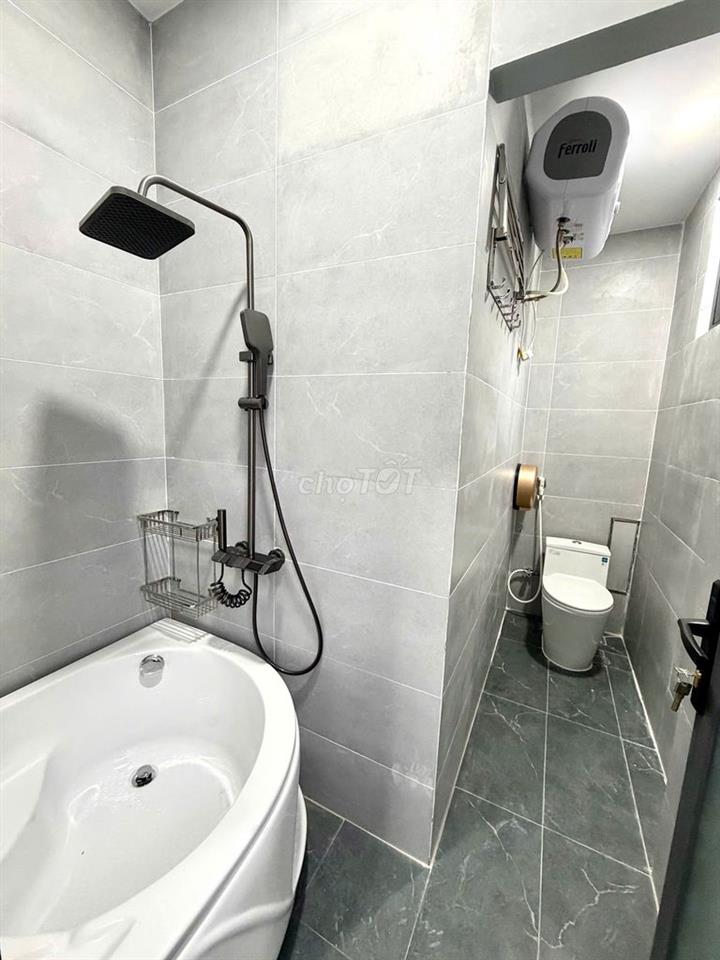 CHO THUÊ CĂN HỘ 2 PHÒNG NGỦ FULL NỘI THẤT CÓ CỬA SỔ THOÁNG MÁT ĐƯỜNG