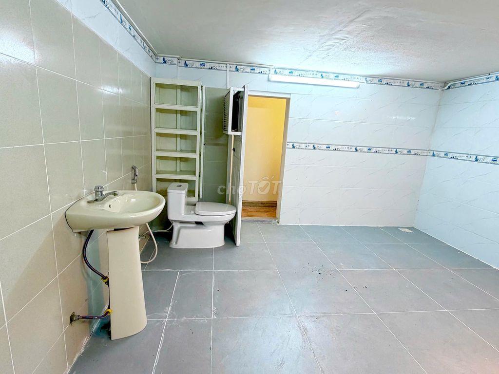 CHO THUÊ MẶT BẰNG CHUNG CHỦ ĐƯỜNG HẢI THƯỢNG - NGAY TTTP GIÁ 15