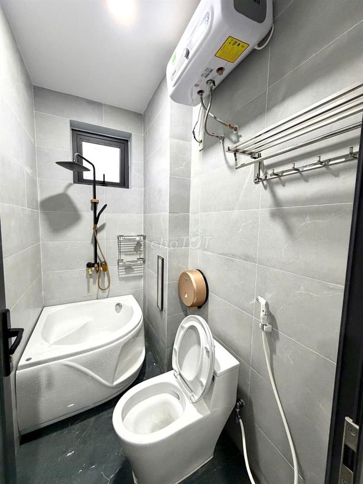 CHO THUÊ CĂN HỘ 1 PHÒNG NGỦ FULL NỘI THẤT CÓ CỬA SỔ THOÁNG MÁT ĐƯỜNG