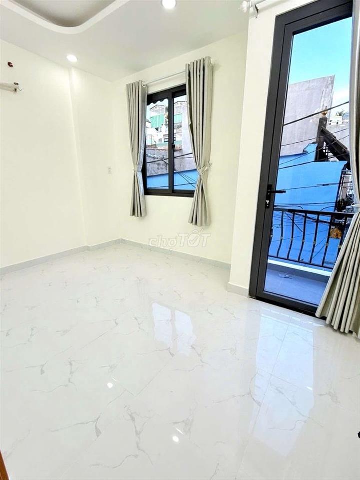 CHỦ GẤP GIẢM CÒN 3,65 TỶ – CHỐT NHANH!
🏡 NHÀ HẺM XE HƠI 