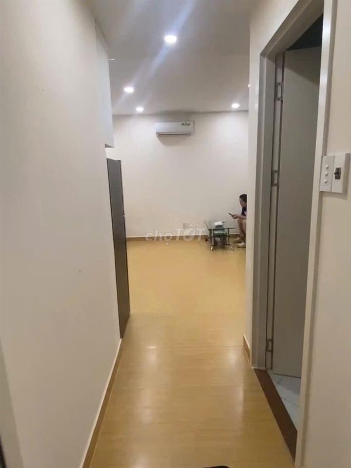 Bán C/c Ruby Garden 1PN + 2WC, ban công view hồ bơi giá 1 tỉ 790Tr