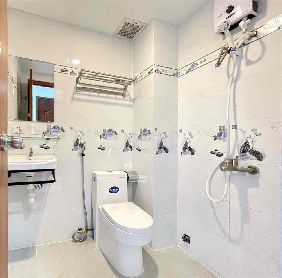 Phòng trọ Ban công full nội thất giá rẻ Quận 2