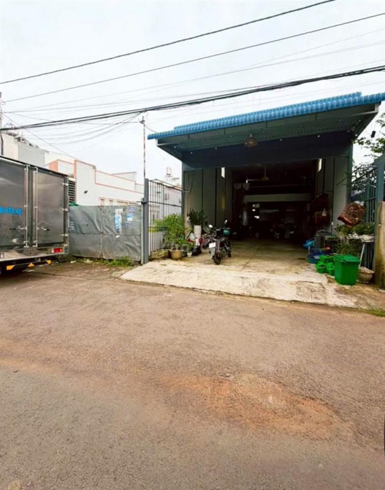 Bán nhà đường Khổng Tử, Long Khánh, Đồng Nai, gần chợ Long Khánh