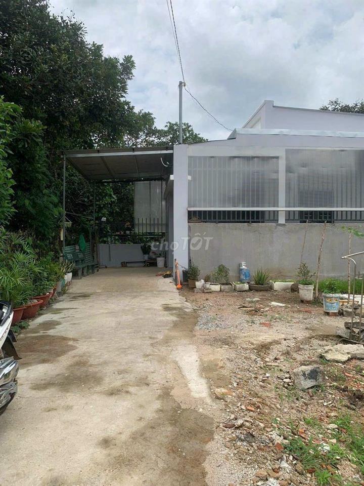 Bán nhà Bầu Trâm, Long Khánh, Đồng Nai. Đường oto,140m2 chỉ đúng 2 tỷ