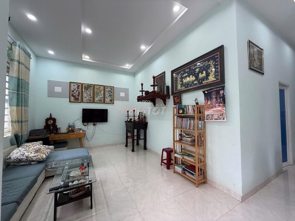 Bán nhà dt 312m2 có 100m2 thổ,đường Điểu Xiển,Long Khánh,Đồng Nai
