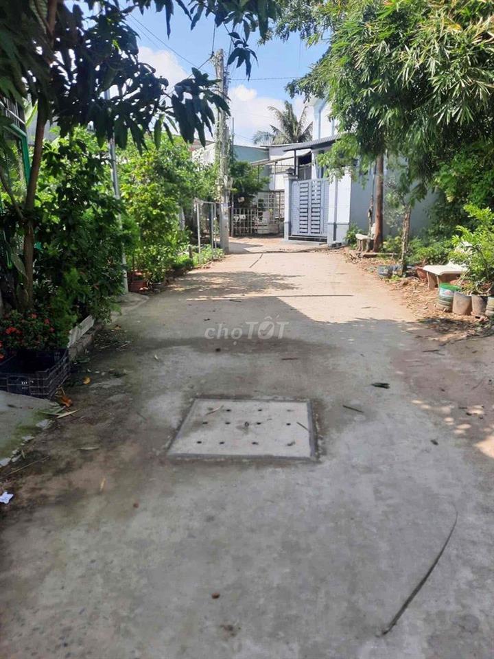 Nền Đẹp Nở Hậu Hẻm Tổ 3 Rạch Phố Đường Đinh Công Chánh P. Long Tuyền.