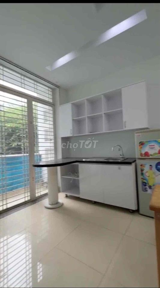 Pass CHDV 2PN, 1WC gần sân bay, cv gia định