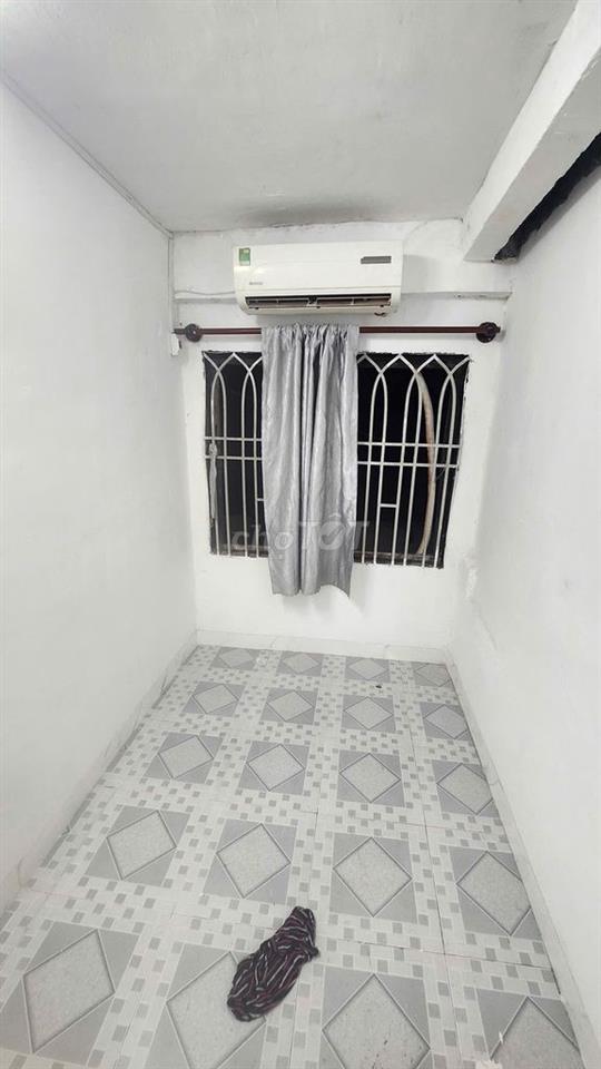 Cho thuê Nhà Hẻm lớn Bùi Viện Q1 kinh doanh tốt.