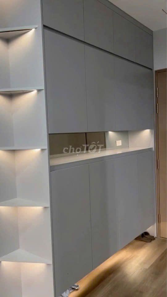 Cho thuê C/c Sky Center, căn 2PN giá 13tr5/th. Đ/c: 16 Phổ Quang