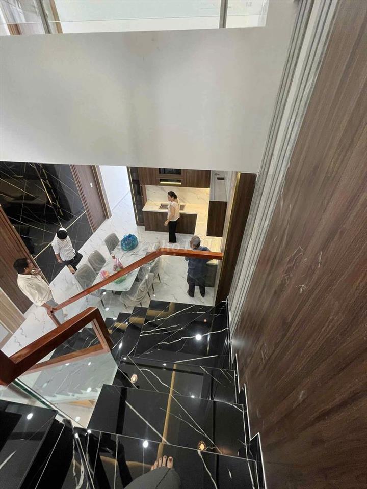 CHO THUÊ NHÀ 1 LẦU GẦN CHỢ BÌNH CHÁNH 100M2 GIÁ 6 TRIỆU