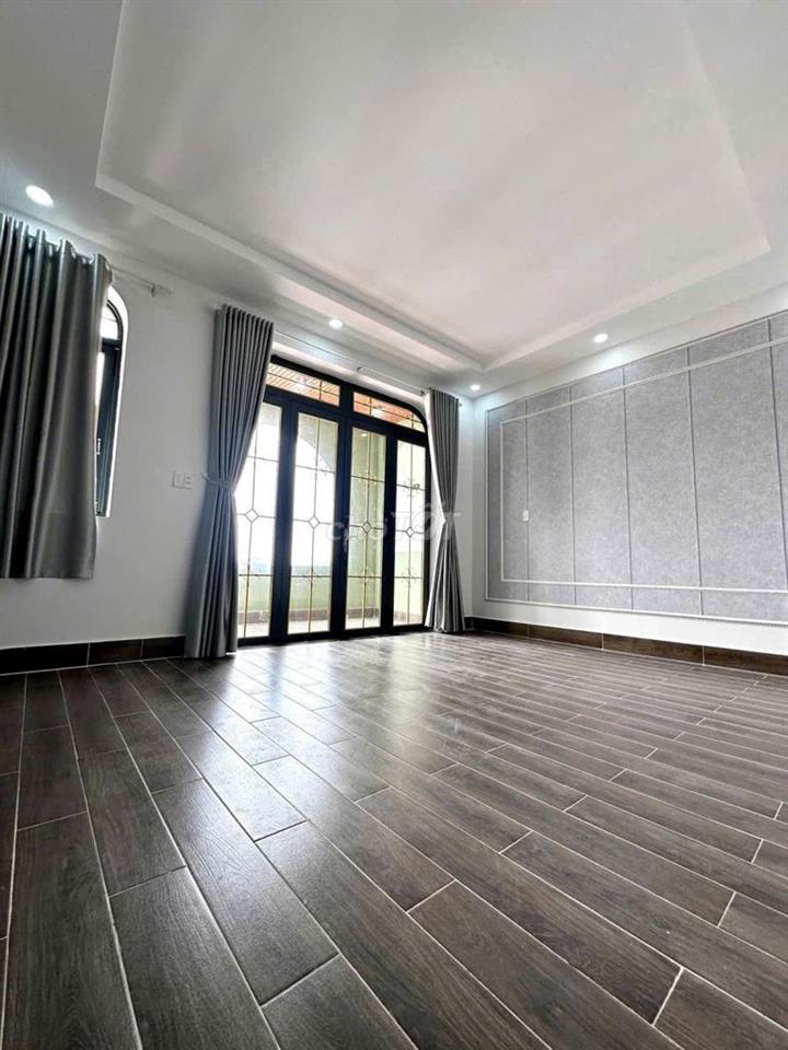 KHU BIỆT THỰ MINI 5X45M CÓ VƯỜN SAU RỘNG RÃI GIÁ THUÊ 8 TRIỆU 
