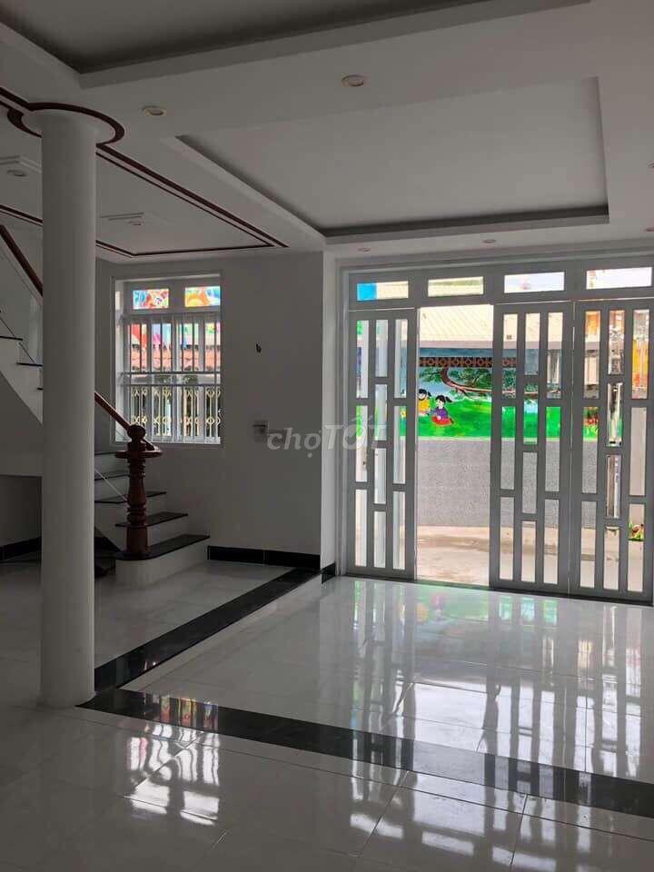 CẦN BÁN GẤP
