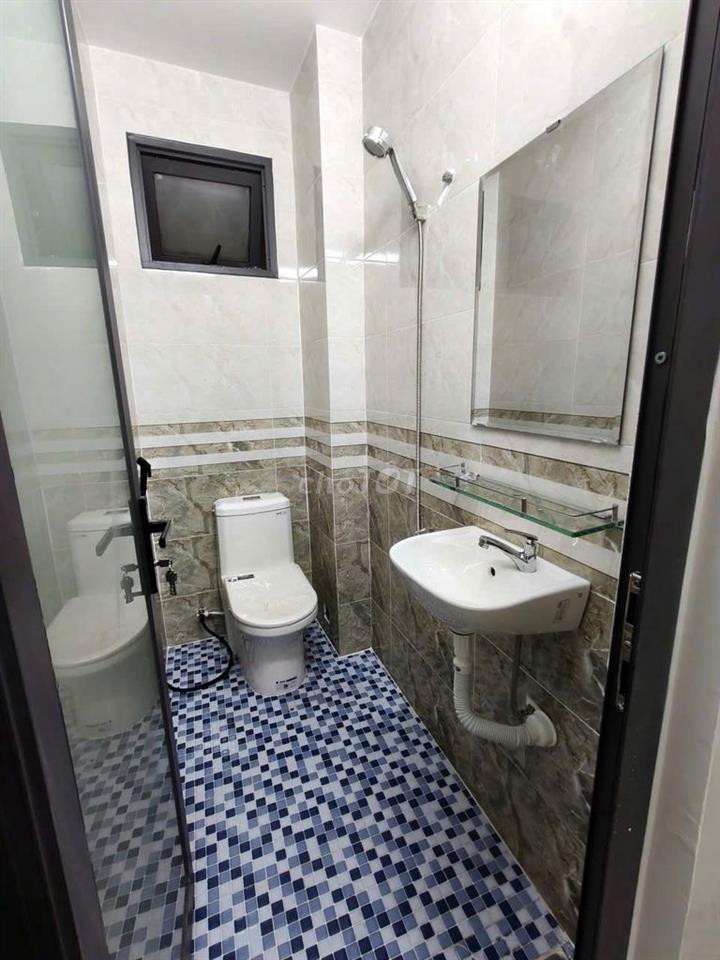 BÁN NHÀ 5,5 X 11 TRỆT LẦU - KẾT CẤU CHẮC CHẮN, KHU DÂN CƯ YÊN BÌNH