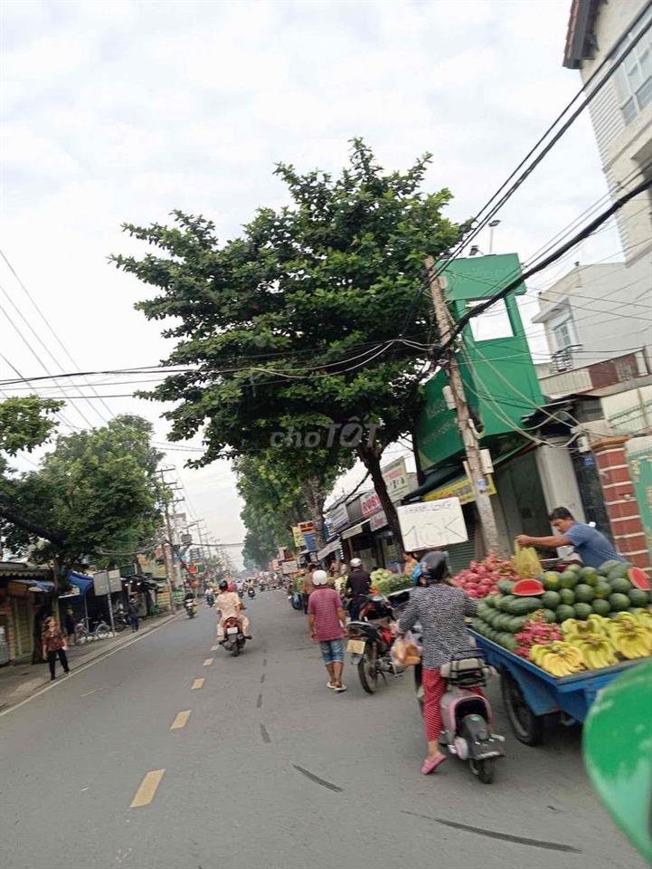 Nhà cấp 4 mặt tiền Phạm Hữu Lầu, Quận 7